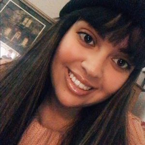 Meet your Posher, Gabriella